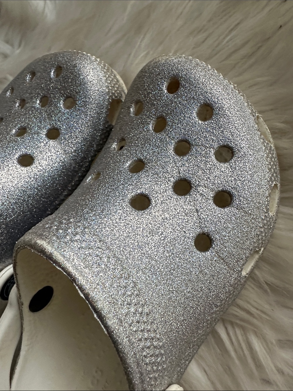 CROCS Kids Silver Glitter Classic Clog with White Strap - Picture 7 of 8